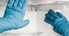 defrost and drain regularly 1x